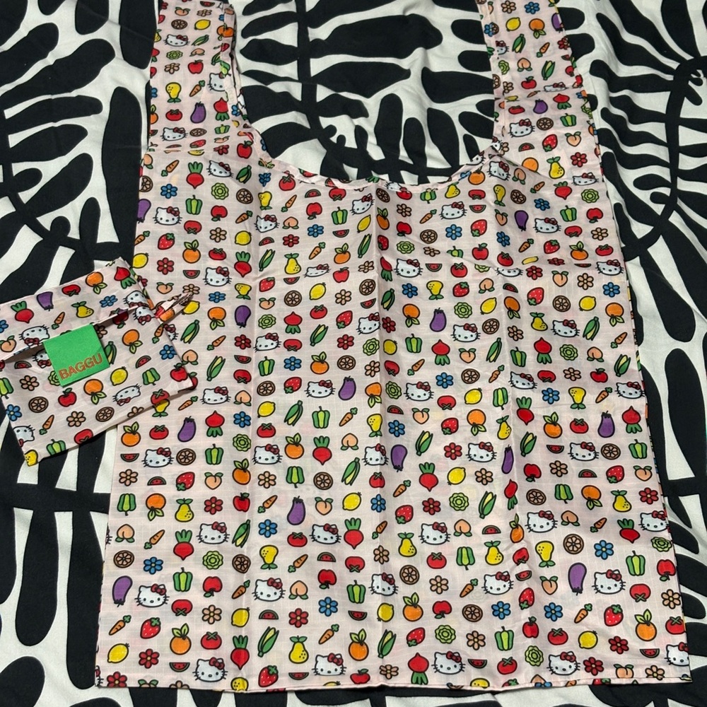BAGGU Hello Kitty Veggies Reusable Bag 
Used in great condition.